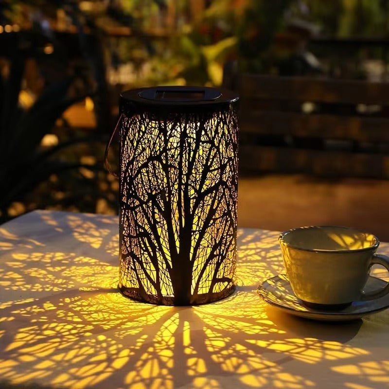 Solar Projection Light, IP65 Waterproof, Metal Garden Light, Outdoor Sensor Decorative Lamp - CE GARDEN